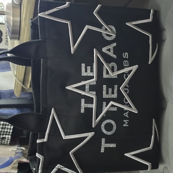 Marc Jacobs Black Star Tote Medium Bag - Picture 10 of 17